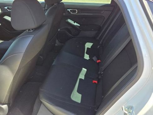 Used 2025 Honda Civic Sport image 11
