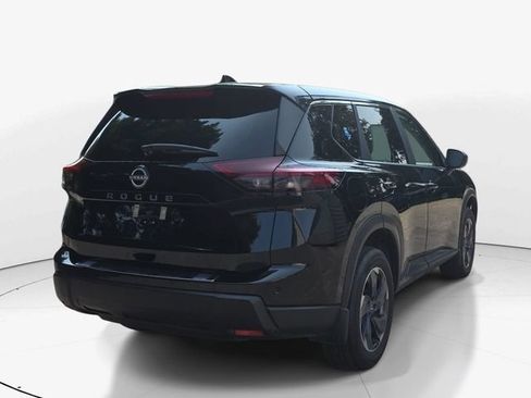 Used 2026 Nissan Rogue SV FWD image 6