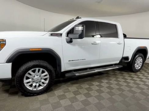 Used 2021 GMC Sierra 2500 SLE w/ SLE Value Package; AWD/4WD image 9