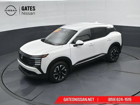 Certified 2025 Nissan Kicks SR AWD/4WD image 48