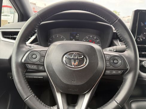 Used 2025 Toyota Corolla SE FWD image 12