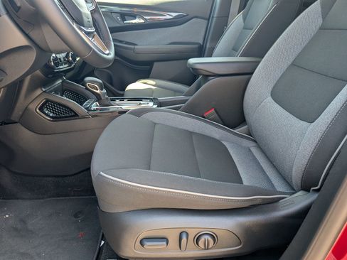 Used 2025 Chevrolet TrailBlazer LT w/ Convenience Package image 7