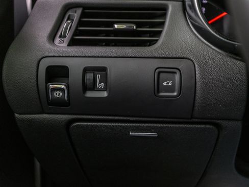 Used 2020 Chevrolet Impala LT FWD image 61