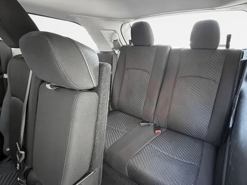 Used 2019 Dodge Journey SE FWD image 19