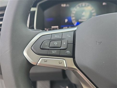 New 2025 Volkswagen Jetta SE image 23