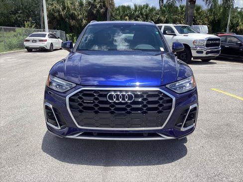 Used 2023 Audi Q5 2.0T Premium w/ Convenience Package AWD/4WD image 2