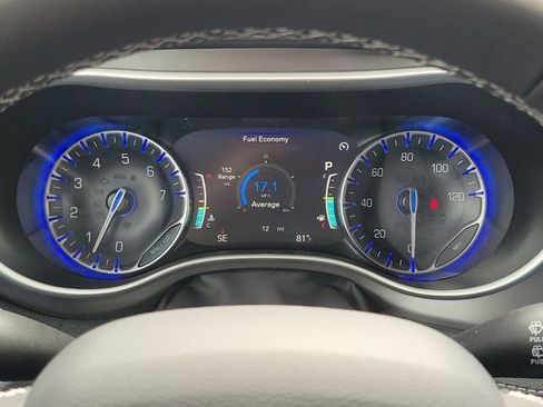 New 2026 Chrysler Pacifica Select image 20