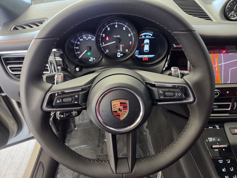 New 2026 Porsche Macan AWD/4WD image 18