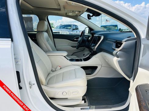 Used 2023 GMC Acadia Denali w/ Denali Ultimate Package image 42