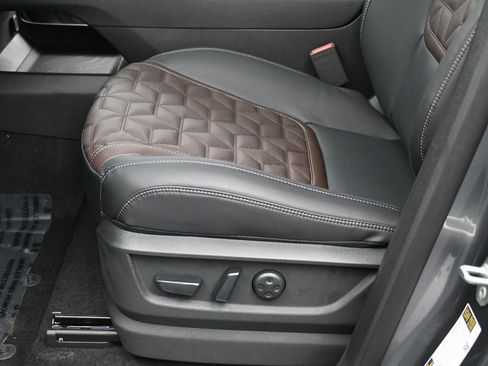 New 2026 Nissan Armada Platinum image 17