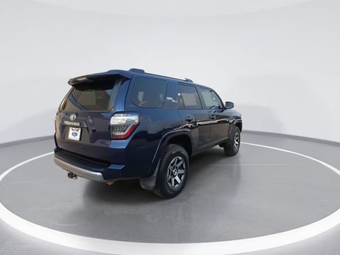 Used 2018 Toyota 4Runner TRD Off-Road AWD/4WD image 8