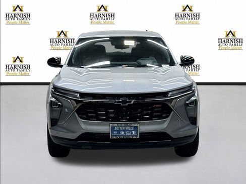 New 2026 Chevrolet Trax RS w/ Driver Confidence Package FWD image 2