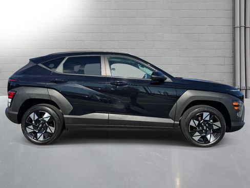 Used 2024 Hyundai Kona SEL AWD/4WD image 5