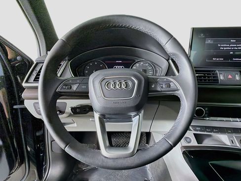 Used 2023 Audi Q5 2.0T Premium AWD/4WD image 11