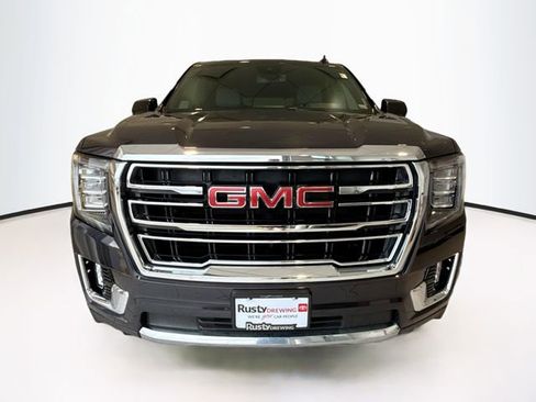 Used 2023 GMC Yukon SLT AWD/4WD image 2