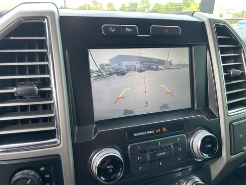 Used 2015 Ford F150 Lariat w/ Equipment Group 501A Mid AWD/4WD image 13
