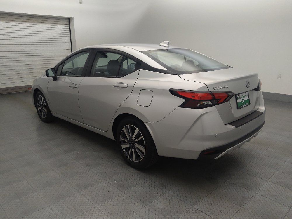 Used 2024 Nissan Versa SV FWD image 5