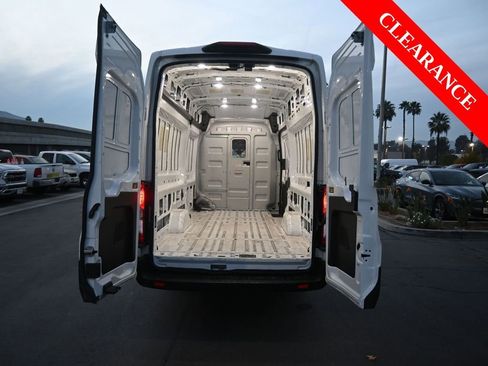 Used 2022 Ford E-Transit 148 High Roof Extended image 16