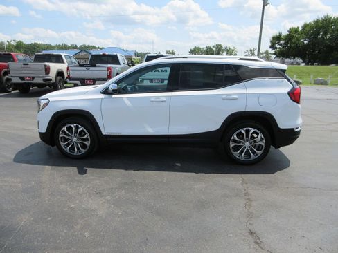 Certified 2018 GMC Terrain SLT w/ Preferred Package FWD image 10