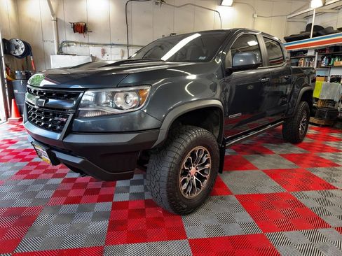 Used 2019 Chevrolet Colorado ZR2 AWD/4WD image 3