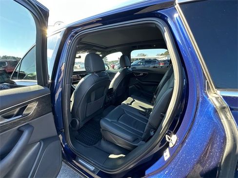 Used 2021 Audi Q7 2.0T Premium w/ Convenience Package image 18
