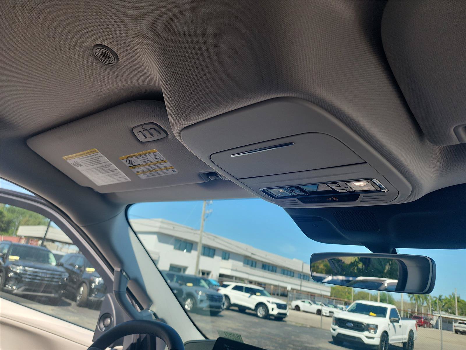 New 2026 Lincoln Navigator Premiere AWD/4WD image 28