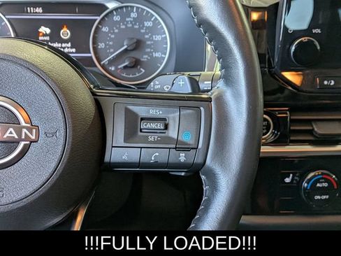 Used 2023 Nissan Pathfinder SL AWD/4WD image 31