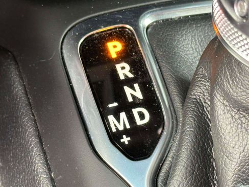 Used 2022 Jeep Wrangler Unlimited Sahara w/ Cold Weather Group image 28