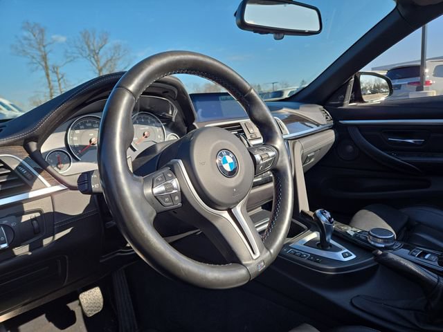 Used 2018 BMW M4 Convertible RWD image 25