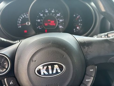 Used 2022 Kia Soul X-Line FWD image 16