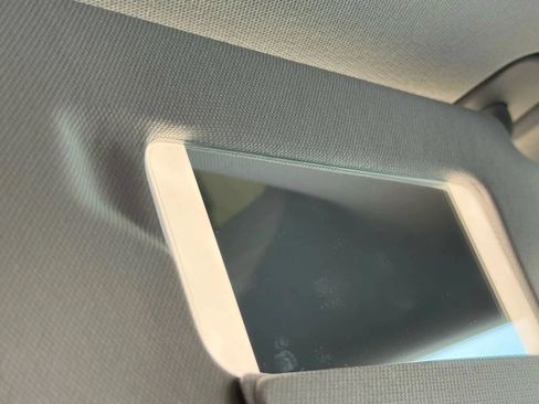 Used 2023 Tesla Model 3 Standard Range RWD image 31