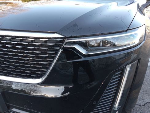 Used 2023 Cadillac XT6 Premium Luxury w/ Technology Package image 7