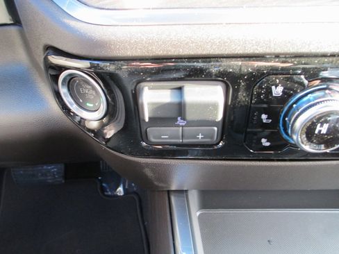 New 2026 GMC Sierra 1500 SLT w/ SLT Premium Plus Package image 18