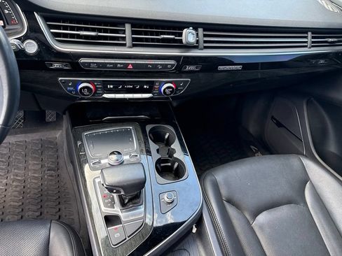 Used 2018 Audi Q7 3.0T Premium Plus w/ Premium Plus Package AWD/4WD image 17