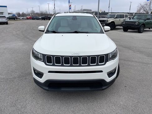 Used 2018 Jeep Compass Latitude w/ Popular Equipment Group image 3
