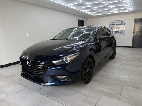 Used 2017 MAZDA MAZDA3 Grand Touring w/ Premium Equipment Package FWD image 2