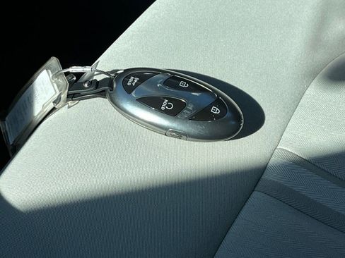 Used 2025 Hyundai Sonata SEL FWD image 24