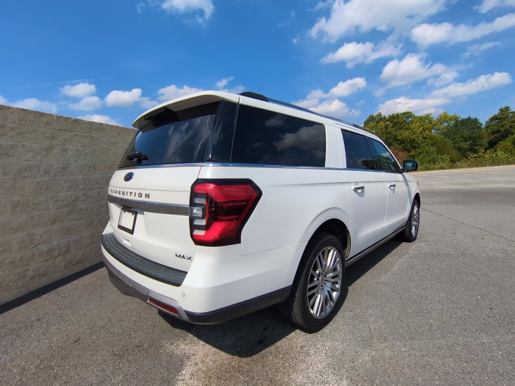 Used 2022 Ford Expedition Max Limited AWD/4WD image 4