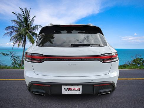 Used 2023 Porsche Macan image 36