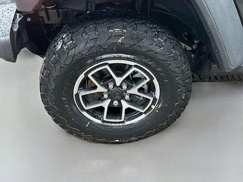 New 2026 Jeep Wrangler Unlimited Rubicon AWD/4WD image 33