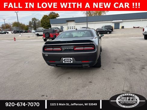 Used 2018 Dodge Challenger SXT Plus image 12