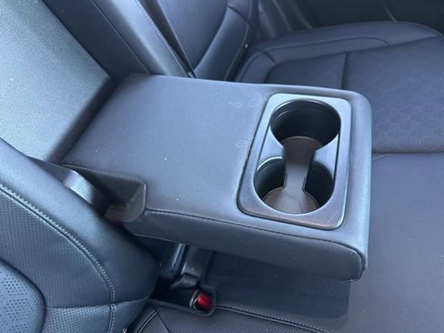 Used 2023 Kia Seltos SX image 38