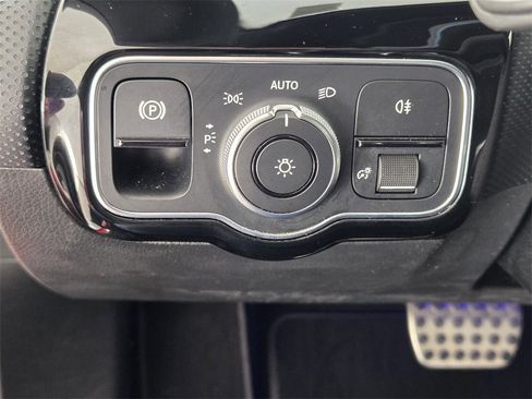 Used 2020 Mercedes-Benz CLA 250 CLA 250 image 25