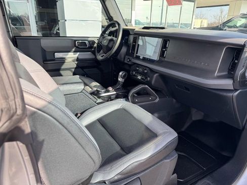 Used 2024 Ford Bronco Big Bend image 13