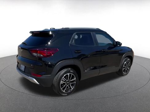 Used 2024 Chevrolet TrailBlazer LT w/ Driver Confidence Package image 15