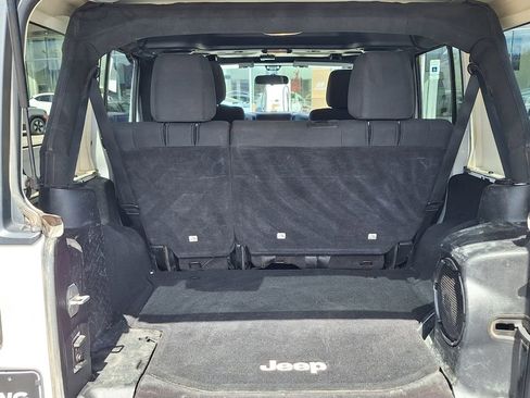 Used 2011 Jeep Wrangler Unlimited Rubicon w/ Trailer Tow Group AWD/4WD image 24