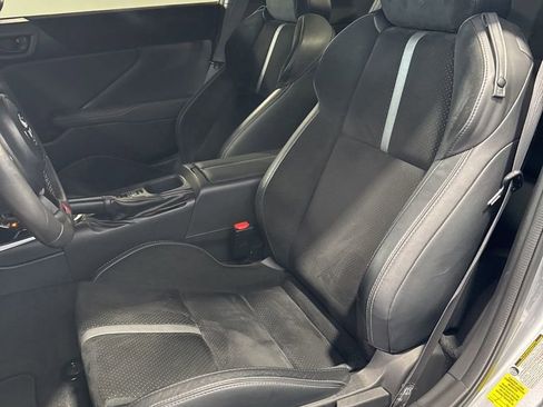 Used 2023 Toyota GR86 Premium RWD image 28