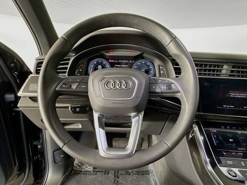 Used 2023 Audi Q7 3.0T Premium w/ Convenience Package AWD/4WD image 11