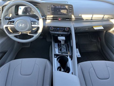 New 2026 Hyundai Elantra Blue image 10