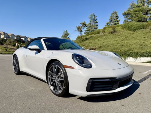 Used 2022 Porsche 911 Carrera image 9